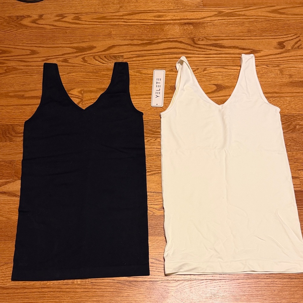Yelete V-Neck Tank Tops — Black & White Duo